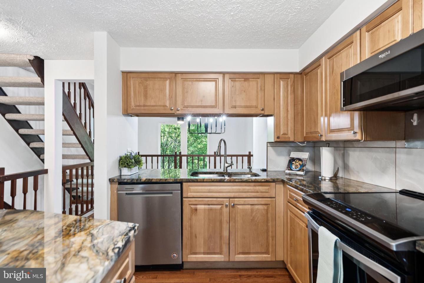 8663 KENOSHA CT, LORTON, Virginia 22079, 2 Bedrooms Bedrooms, ,1 BathroomBathrooms,Residential,For sale,8663 KENOSHA CT,VAFX2241938 MLS # VAFX2241938