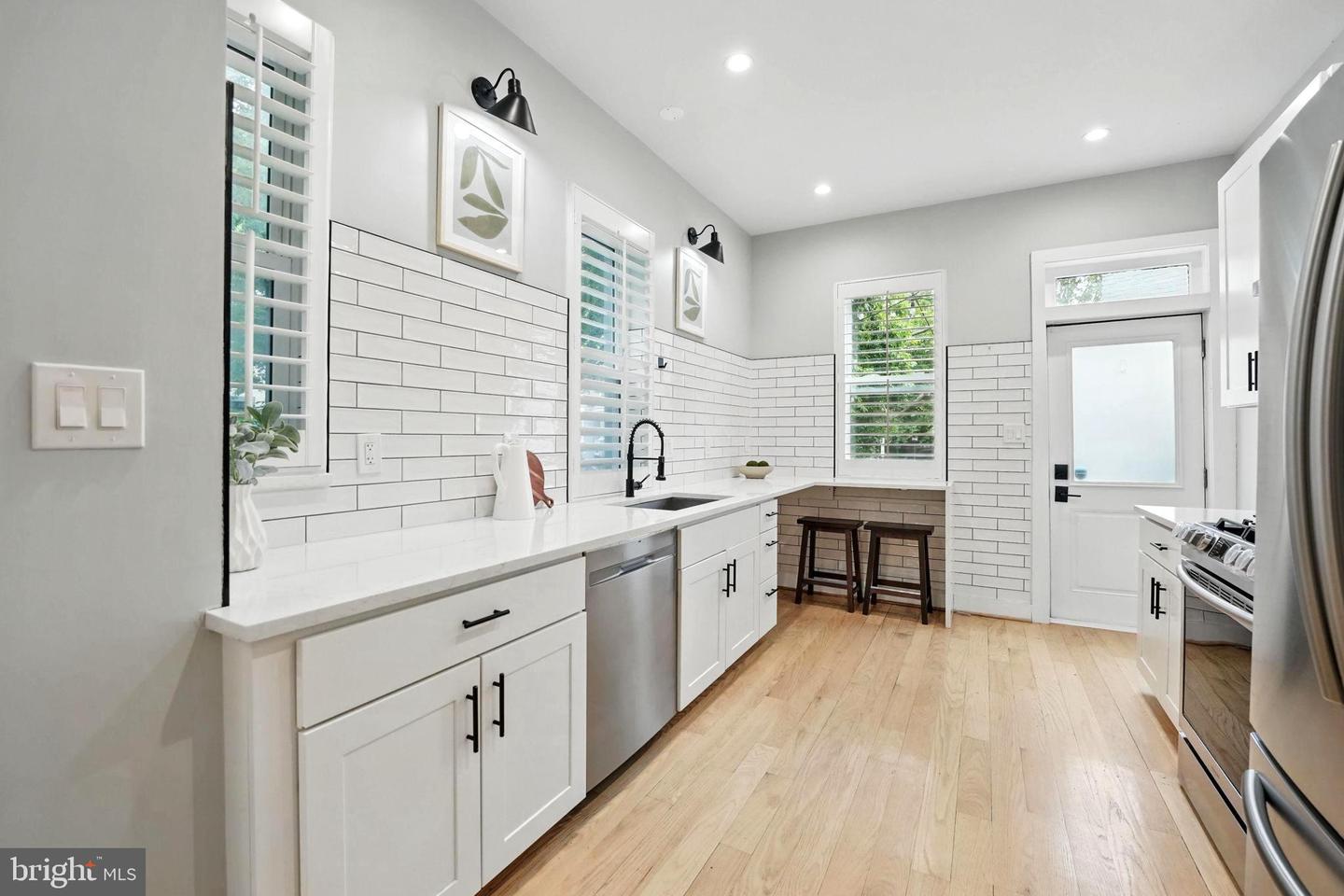 1387 NORTH CAROLINA AVE NE, WASHINGTON, District Of Columbia 20002, 4 Bedrooms Bedrooms, ,3 BathroomsBathrooms,Residential,For sale,1387 NORTH CAROLINA AVE NE,DCDC2201478 MLS # DCDC2201478
