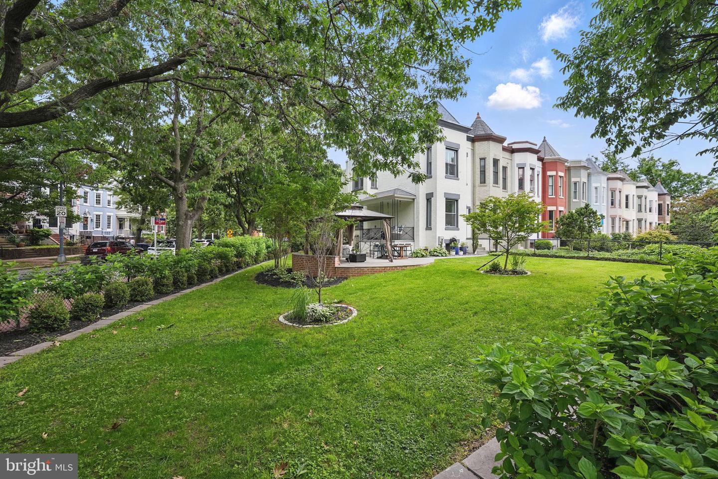 1387 NORTH CAROLINA AVE NE, WASHINGTON, District Of Columbia 20002, 4 Bedrooms Bedrooms, ,3 BathroomsBathrooms,Residential,For sale,1387 NORTH CAROLINA AVE NE,DCDC2201478 MLS # DCDC2201478