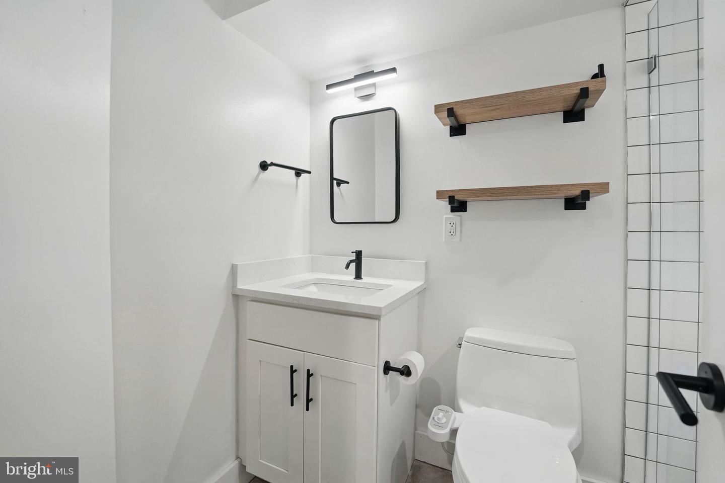 1387 NORTH CAROLINA AVE NE, WASHINGTON, District Of Columbia 20002, 4 Bedrooms Bedrooms, ,3 BathroomsBathrooms,Residential,For sale,1387 NORTH CAROLINA AVE NE,DCDC2201478 MLS # DCDC2201478