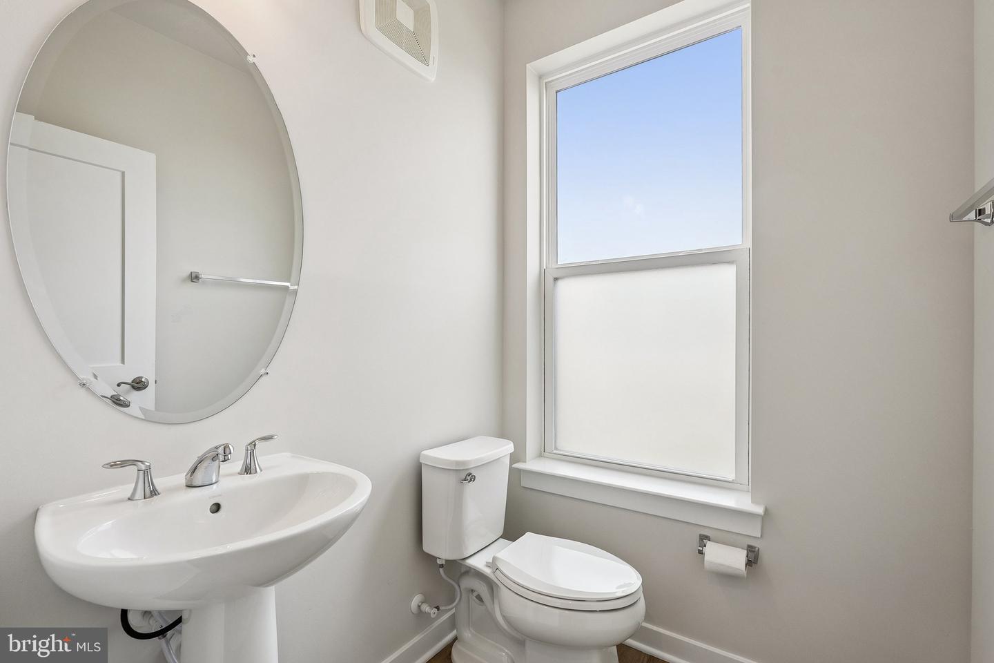 43730 TRANSIT SQ, ASHBURN, Virginia 20147, 3 Bedrooms Bedrooms, ,2 BathroomsBathrooms,Residential,For sale,43730 TRANSIT SQ,VALO2097302 MLS # VALO2097302