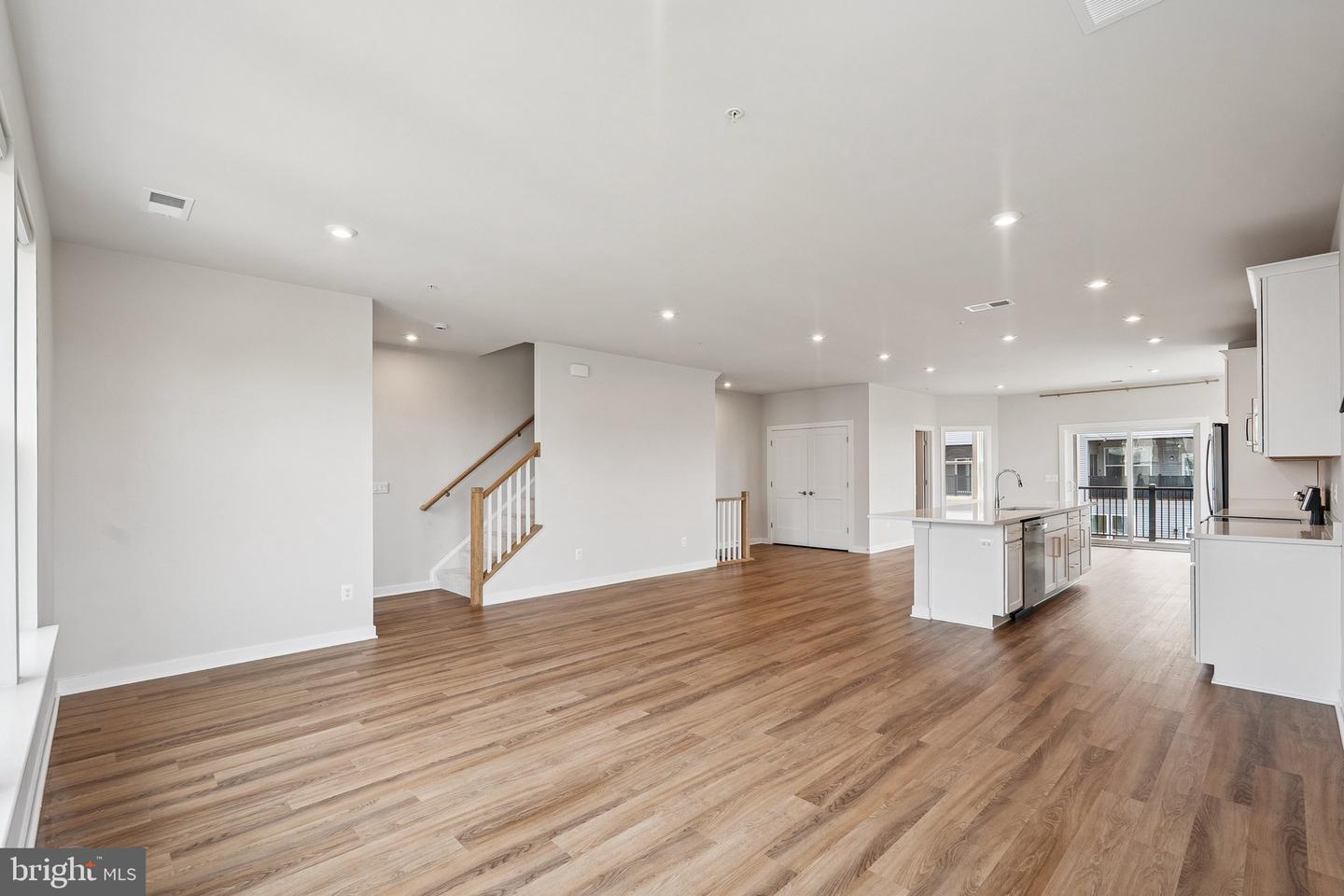 43730 TRANSIT SQ, ASHBURN, Virginia 20147, 3 Bedrooms Bedrooms, ,2 BathroomsBathrooms,Residential,For sale,43730 TRANSIT SQ,VALO2097302 MLS # VALO2097302
