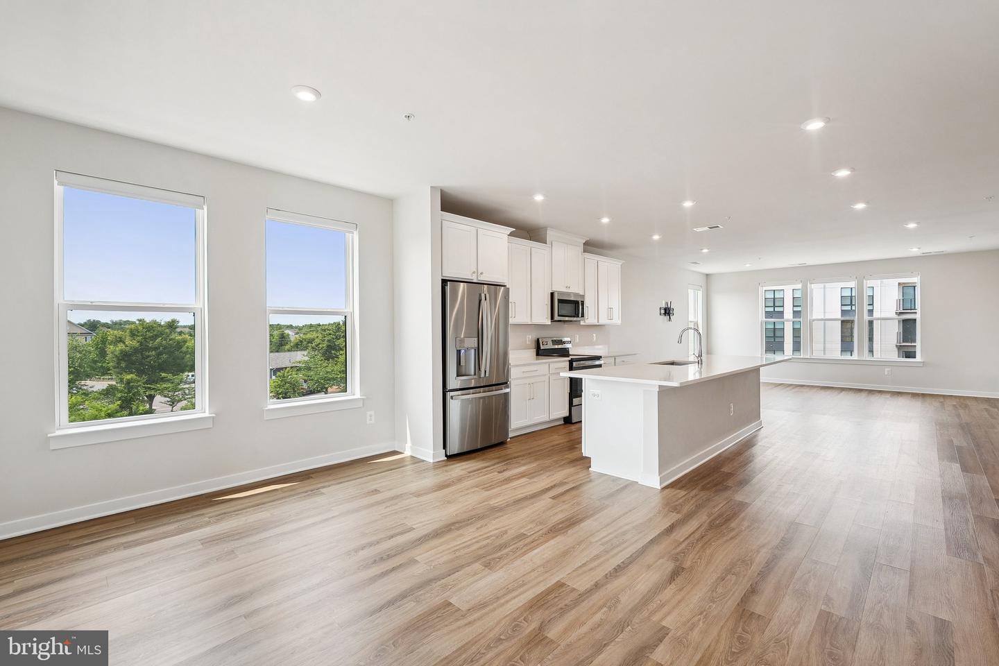 43730 TRANSIT SQ, ASHBURN, Virginia 20147, 3 Bedrooms Bedrooms, ,2 BathroomsBathrooms,Residential,For sale,43730 TRANSIT SQ,VALO2097302 MLS # VALO2097302
