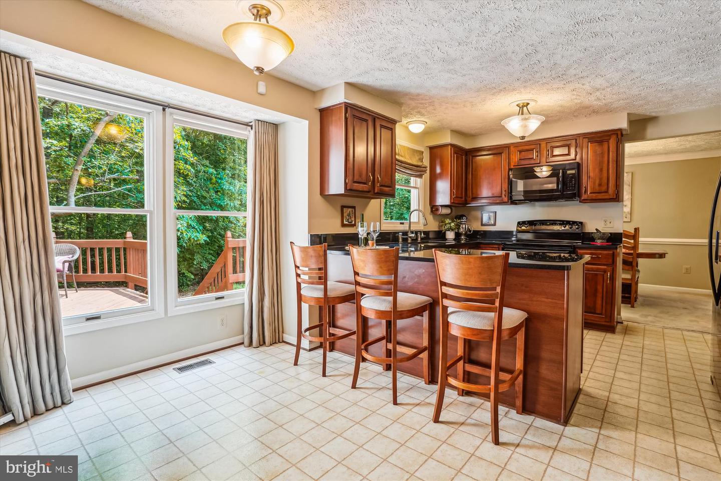 15082 LINDENBERRY LN, DUMFRIES, Virginia 22025, 4 Bedrooms Bedrooms, ,2 BathroomsBathrooms,Residential,For sale,15082 LINDENBERRY LN,VAPW2095470 MLS # VAPW2095470
