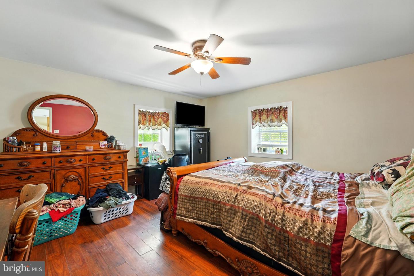 13057 JOHN MARSHALL HWY, LINDEN, Virginia 22642, 1 Bedroom Bedrooms, ,1 BathroomBathrooms,Residential,For sale,13057 JOHN MARSHALL HWY,VAFQ2016794 MLS # VAFQ2016794