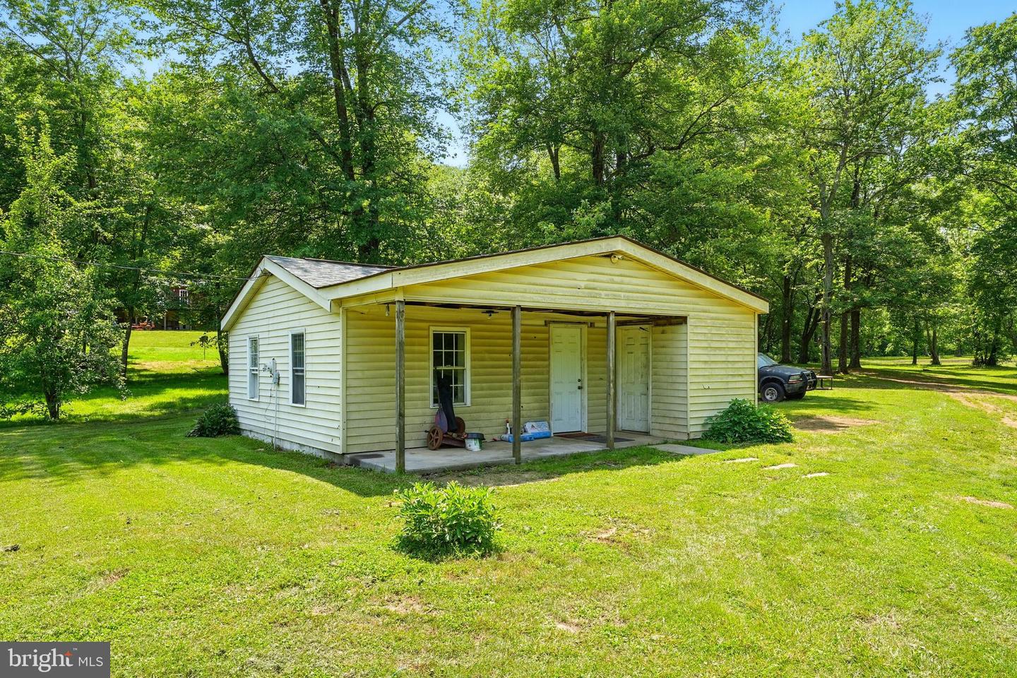 13057 JOHN MARSHALL HWY, LINDEN, Virginia 22642, 1 Bedroom Bedrooms, ,1 BathroomBathrooms,Residential,For sale,13057 JOHN MARSHALL HWY,VAFQ2016794 MLS # VAFQ2016794
