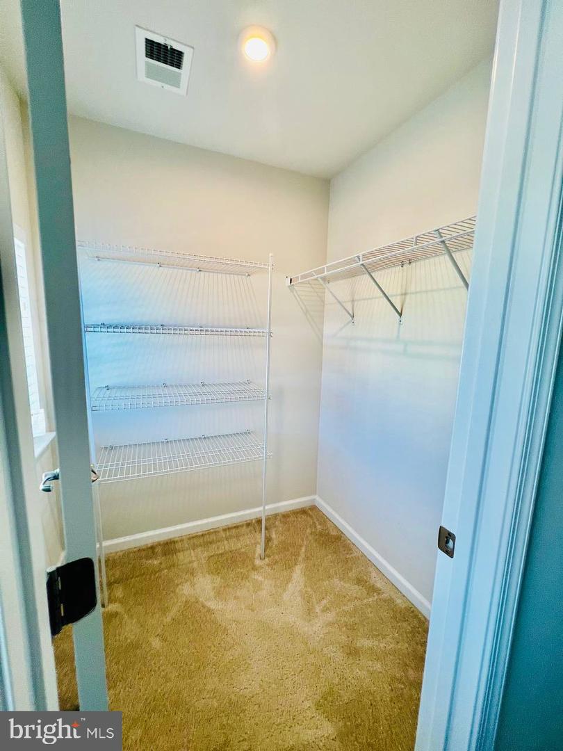 9426 WOOD CREEK CIR, FREDERICKSBURG, Virginia 22407, 5 Bedrooms Bedrooms, ,4 BathroomsBathrooms,Residential,For sale,9426 WOOD CREEK CIR,VASP2033478 MLS # VASP2033478