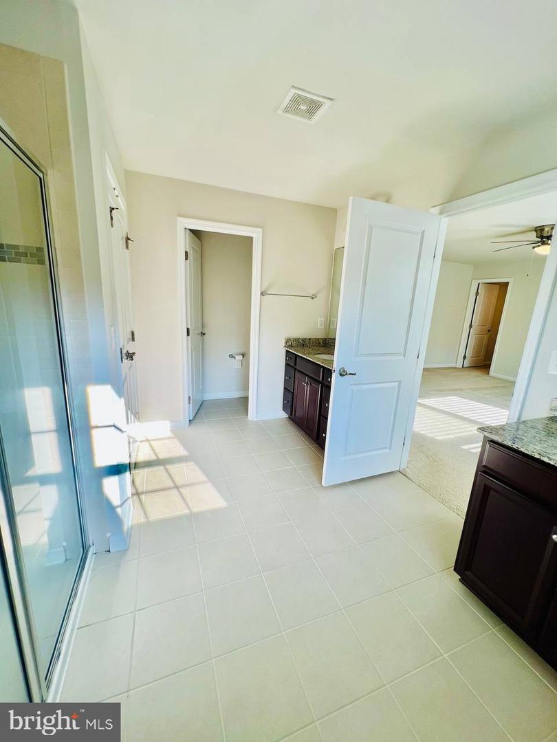 9426 WOOD CREEK CIR, FREDERICKSBURG, Virginia 22407, 5 Bedrooms Bedrooms, ,4 BathroomsBathrooms,Residential,For sale,9426 WOOD CREEK CIR,VASP2033478 MLS # VASP2033478