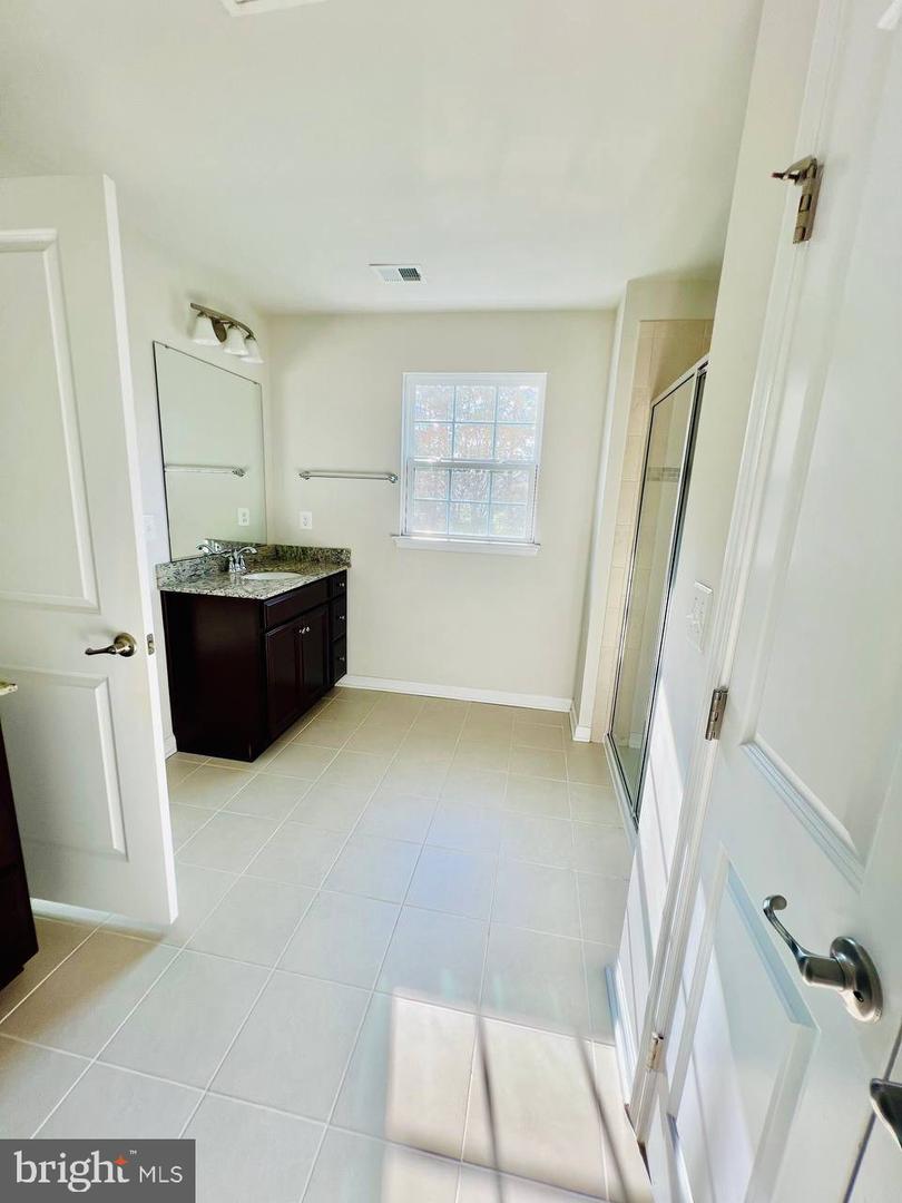9426 WOOD CREEK CIR, FREDERICKSBURG, Virginia 22407, 5 Bedrooms Bedrooms, ,4 BathroomsBathrooms,Residential,For sale,9426 WOOD CREEK CIR,VASP2033478 MLS # VASP2033478