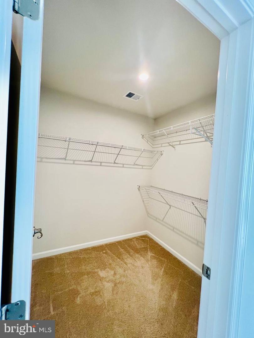 9426 WOOD CREEK CIR, FREDERICKSBURG, Virginia 22407, 5 Bedrooms Bedrooms, ,4 BathroomsBathrooms,Residential,For sale,9426 WOOD CREEK CIR,VASP2033478 MLS # VASP2033478