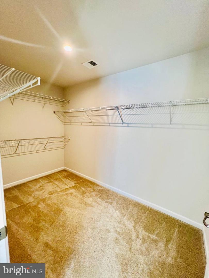 9426 WOOD CREEK CIR, FREDERICKSBURG, Virginia 22407, 5 Bedrooms Bedrooms, ,4 BathroomsBathrooms,Residential,For sale,9426 WOOD CREEK CIR,VASP2033478 MLS # VASP2033478