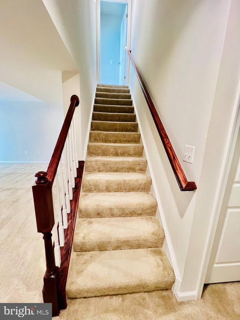 9426 WOOD CREEK CIR, FREDERICKSBURG, Virginia 22407, 5 Bedrooms Bedrooms, ,4 BathroomsBathrooms,Residential,For sale,9426 WOOD CREEK CIR,VASP2033478 MLS # VASP2033478