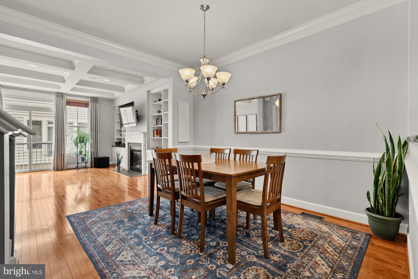 2660 S KENMORE CT, ARLINGTON, Virginia 22206, 3 Bedrooms Bedrooms, ,3 BathroomsBathrooms,Residential,For sale,2660 S KENMORE CT,VAAR2058318 MLS # VAAR2058318