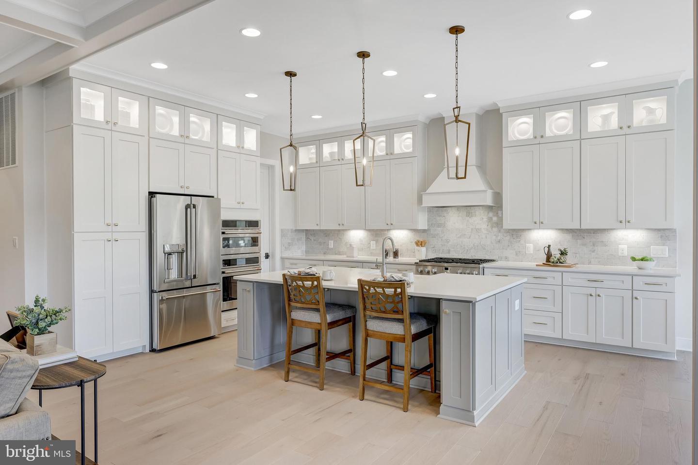 6601 GORDON AVE, FALLS CHURCH, Virginia 22046, 6 Bedrooms Bedrooms, ,5 BathroomsBathrooms,Residential,For sale,6601 GORDON AVE,VAFX2244268 MLS # VAFX2244268