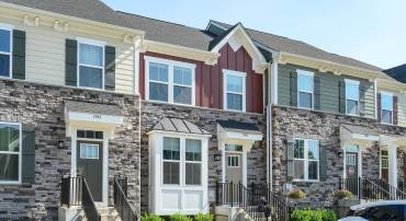 1942 LOIS LN, CHARLOTTESVILLE, Virginia 22911, 3 Bedrooms Bedrooms, ,2 BathroomsBathrooms,Residential,Bright, spacious 3BR, 2300 sq ft townhome in Fores,1942 LOIS LN,665425 MLS # 665425