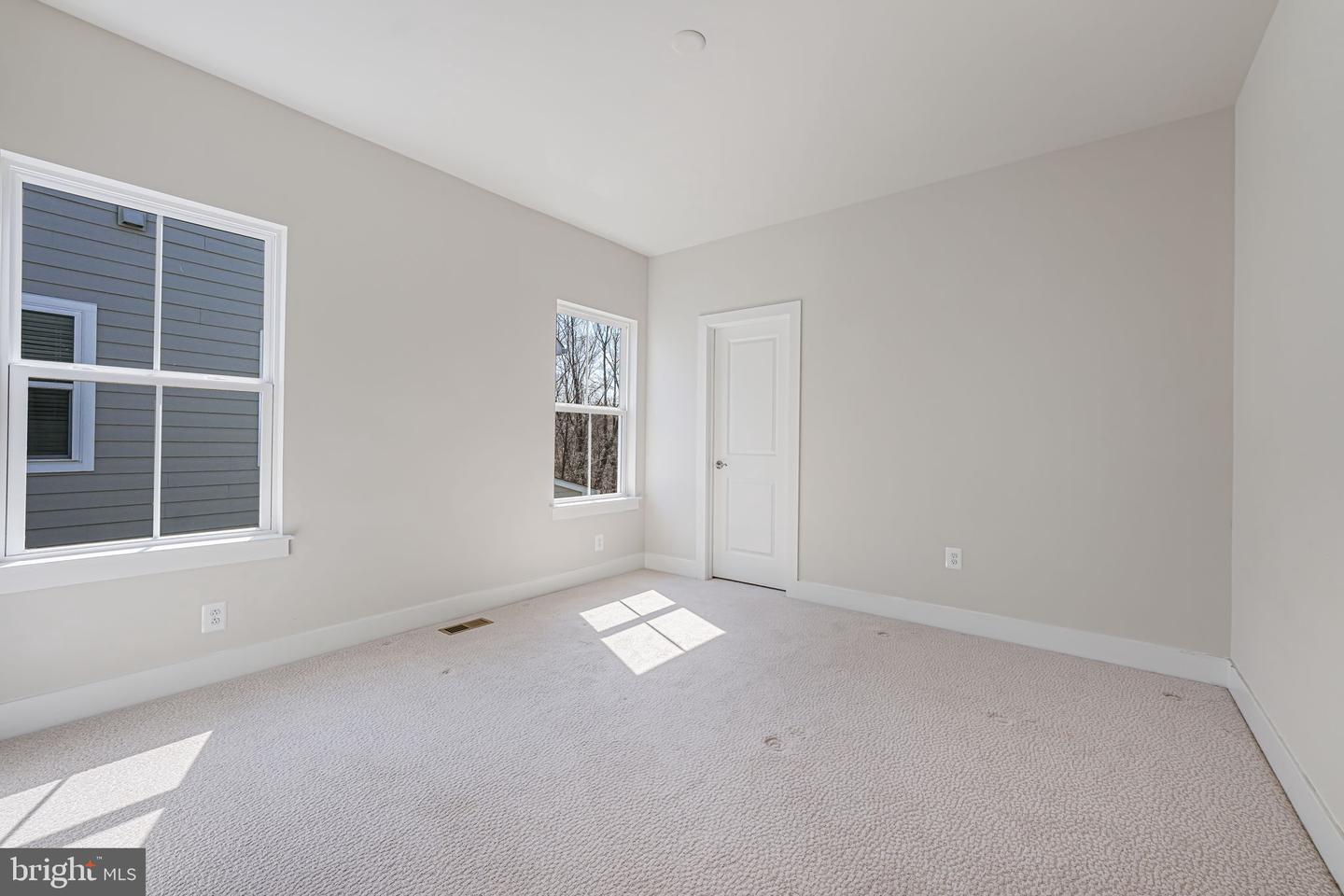 18042 MARSH PINE RD, DUMFRIES, Virginia 22026, 5 Bedrooms Bedrooms, ,4 BathroomsBathrooms,Residential,For sale,18042 MARSH PINE RD,VAPW2095912 MLS # VAPW2095912