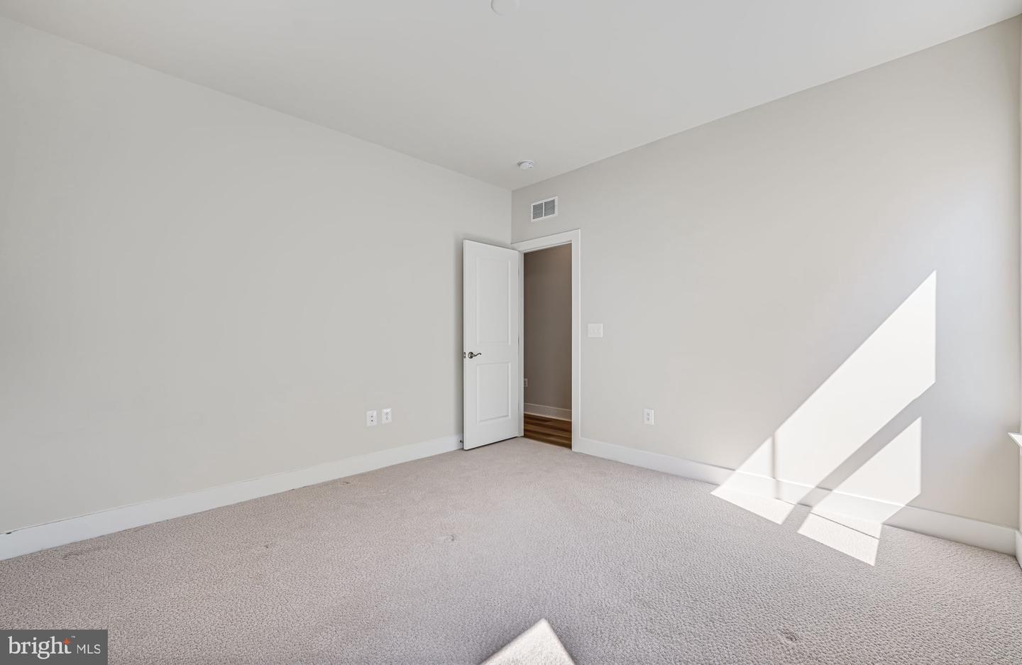 18042 MARSH PINE RD, DUMFRIES, Virginia 22026, 5 Bedrooms Bedrooms, ,4 BathroomsBathrooms,Residential,For sale,18042 MARSH PINE RD,VAPW2095912 MLS # VAPW2095912