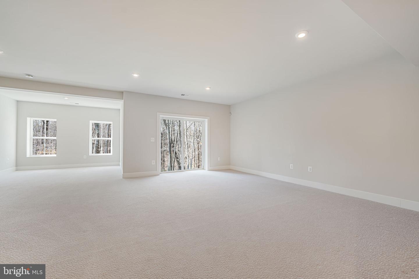 18042 MARSH PINE RD, DUMFRIES, Virginia 22026, 5 Bedrooms Bedrooms, ,4 BathroomsBathrooms,Residential,For sale,18042 MARSH PINE RD,VAPW2095912 MLS # VAPW2095912