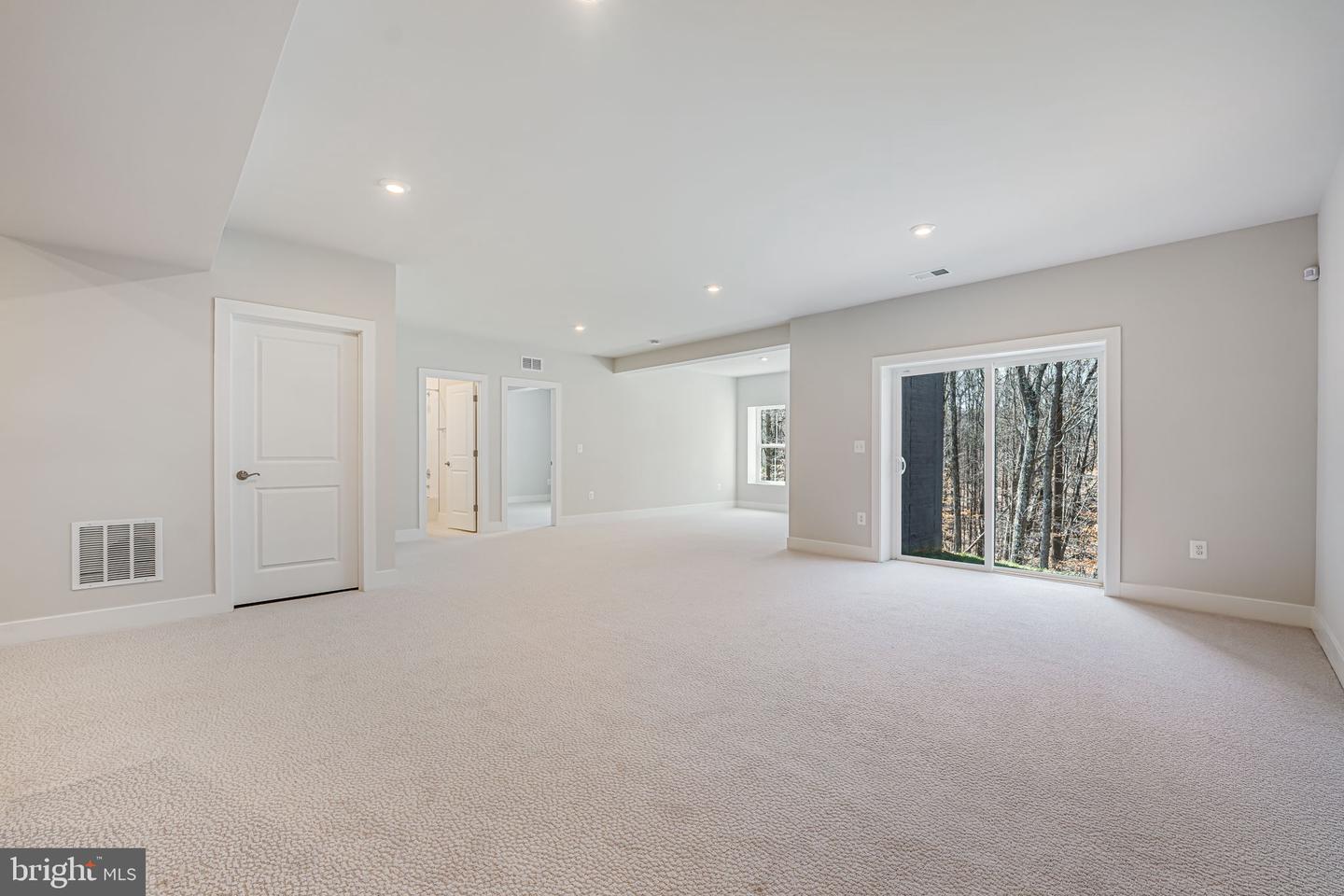18042 MARSH PINE RD, DUMFRIES, Virginia 22026, 5 Bedrooms Bedrooms, ,4 BathroomsBathrooms,Residential,For sale,18042 MARSH PINE RD,VAPW2095912 MLS # VAPW2095912