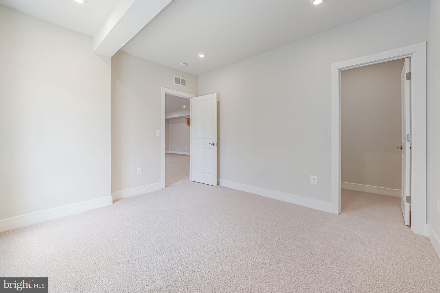 18042 MARSH PINE RD, DUMFRIES, Virginia 22026, 5 Bedrooms Bedrooms, ,4 BathroomsBathrooms,Residential,For sale,18042 MARSH PINE RD,VAPW2095912 MLS # VAPW2095912