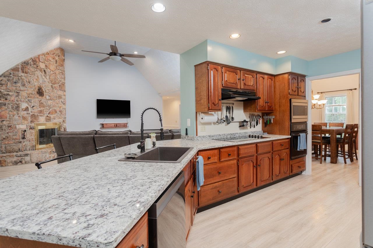 1492 CUMBERLAND DR, ROCKINGHAM, Virginia 22801, 5 Bedrooms Bedrooms, ,4 BathroomsBathrooms,Residential,1492 CUMBERLAND DR,665432 MLS # 665432