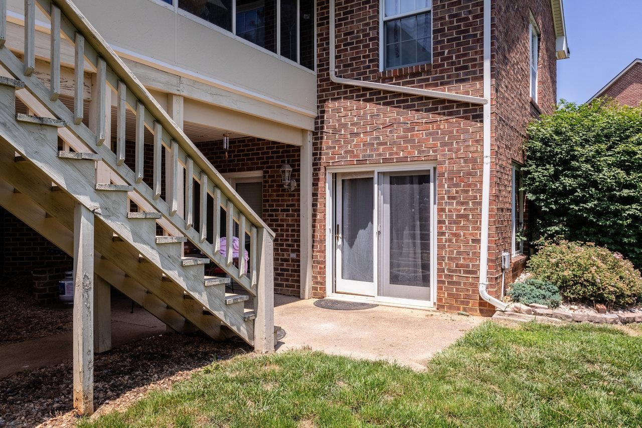 1492 CUMBERLAND DR, ROCKINGHAM, Virginia 22801, 5 Bedrooms Bedrooms, ,4 BathroomsBathrooms,Residential,1492 CUMBERLAND DR,665432 MLS # 665432