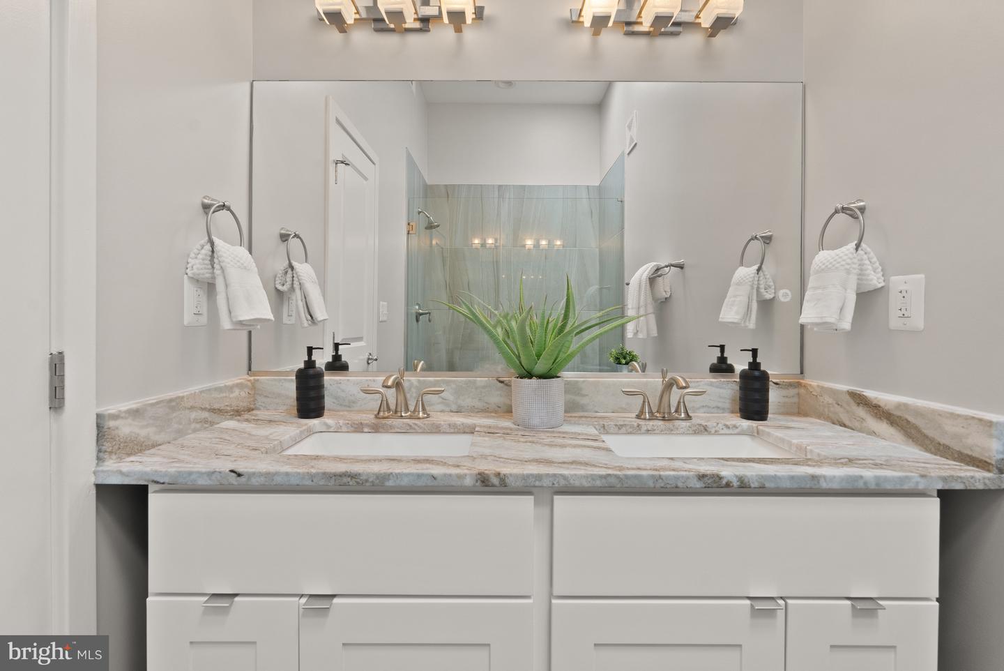 1402 DECATUR ST NW, WASHINGTON, District Of Columbia 20011, 5 Bedrooms Bedrooms, ,5 BathroomsBathrooms,Residential,For sale,1402 DECATUR ST NW,DCDC2203542 MLS # DCDC2203542