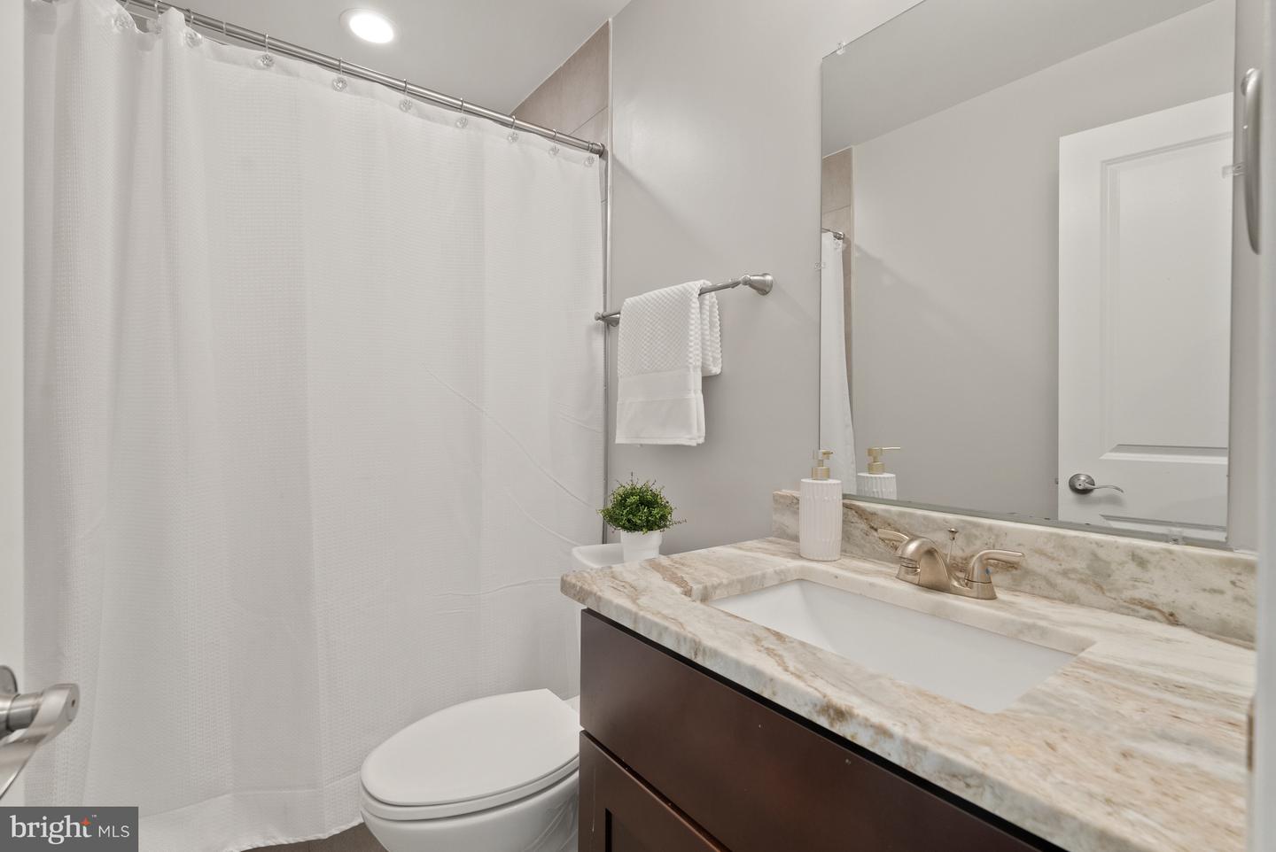 1402 DECATUR ST NW, WASHINGTON, District Of Columbia 20011, 5 Bedrooms Bedrooms, ,5 BathroomsBathrooms,Residential,For sale,1402 DECATUR ST NW,DCDC2203542 MLS # DCDC2203542