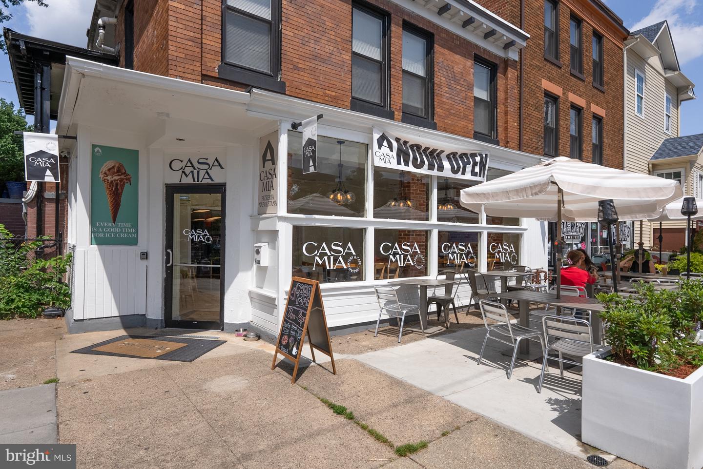 1402 DECATUR ST NW, WASHINGTON, District Of Columbia 20011, 5 Bedrooms Bedrooms, ,5 BathroomsBathrooms,Residential,For sale,1402 DECATUR ST NW,DCDC2203542 MLS # DCDC2203542