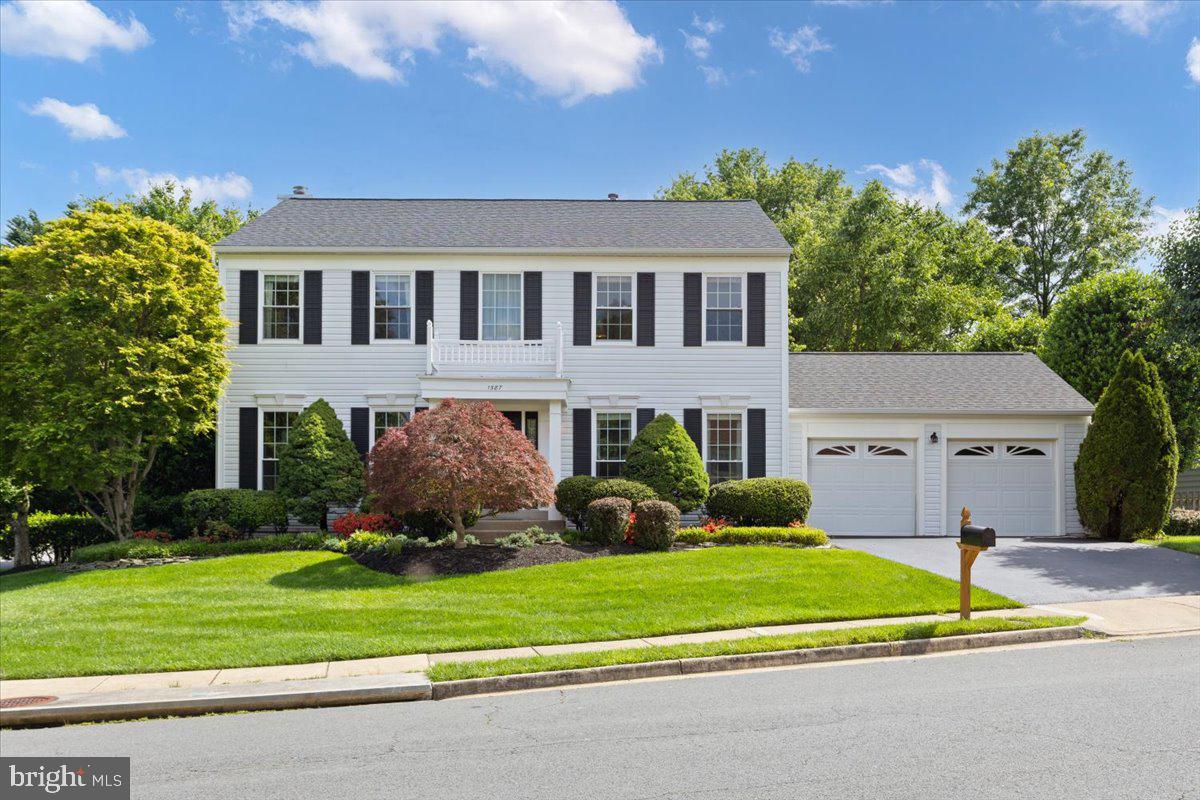 1587 KINGSTREAM CIR, HERNDON, Virginia 20170, 4 Bedrooms Bedrooms, ,3 BathroomsBathrooms,Residential,For sale,1587 KINGSTREAM CIR,VAFX2244766 MLS # VAFX2244766
