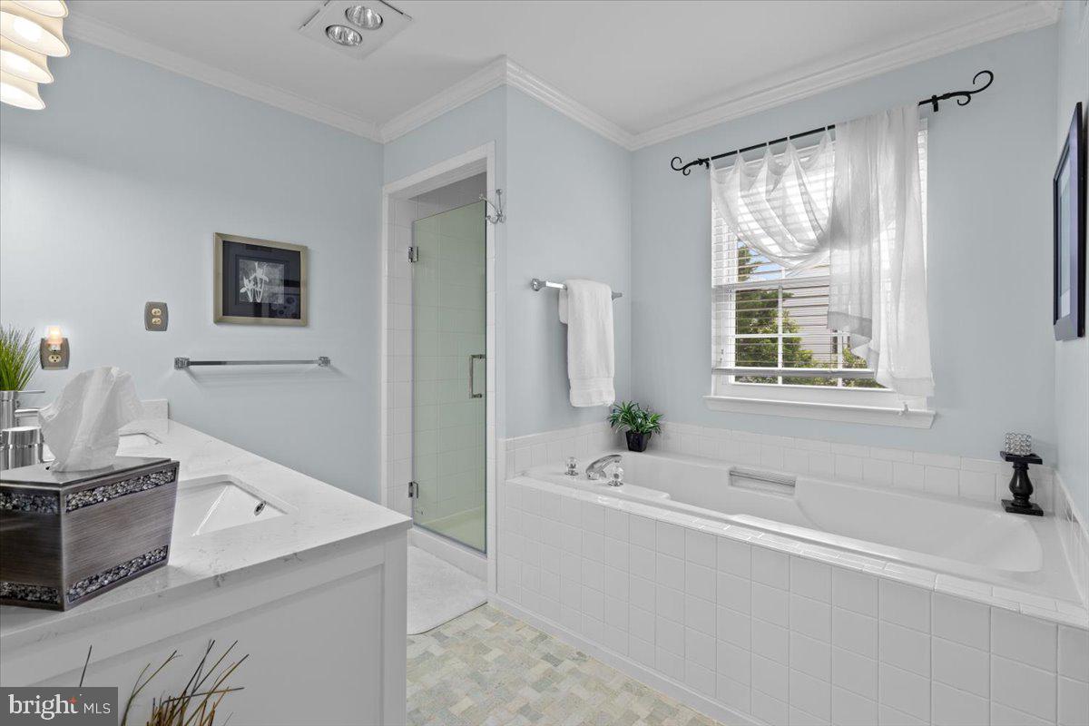 1587 KINGSTREAM CIR, HERNDON, Virginia 20170, 4 Bedrooms Bedrooms, ,3 BathroomsBathrooms,Residential,For sale,1587 KINGSTREAM CIR,VAFX2244766 MLS # VAFX2244766