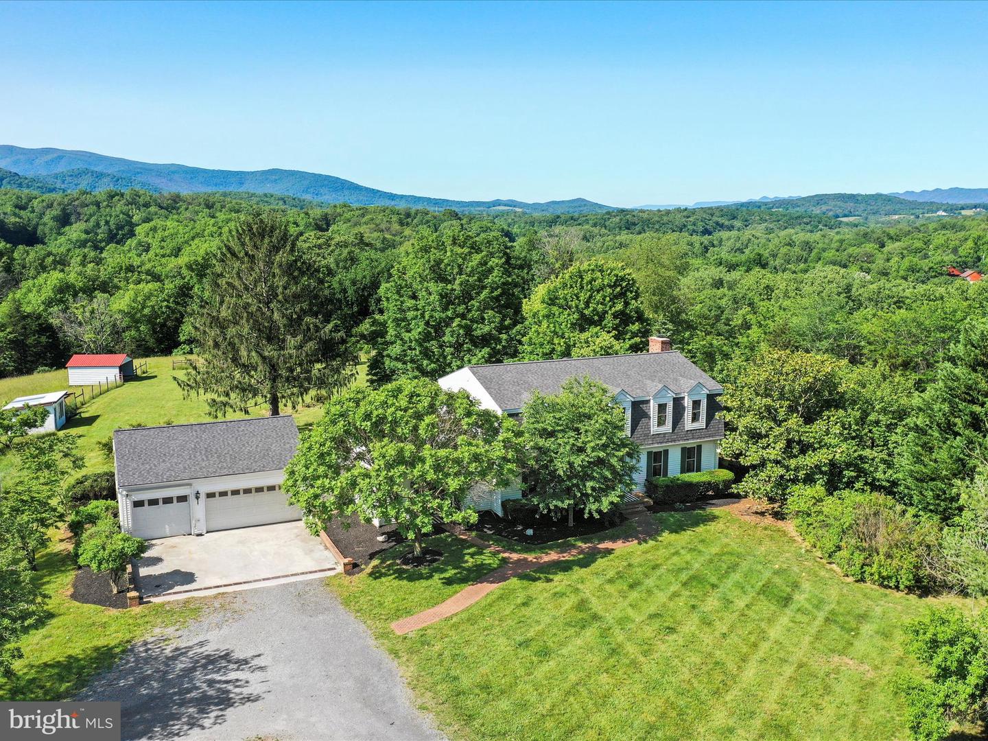 7515 STONEWALL JACKSON HWY, FRONT ROYAL, Virginia 22630, 4 Bedrooms Bedrooms, ,3 BathroomsBathrooms,Residential,For sale,7515 STONEWALL JACKSON HWY,VAWR2011360 MLS # VAWR2011360