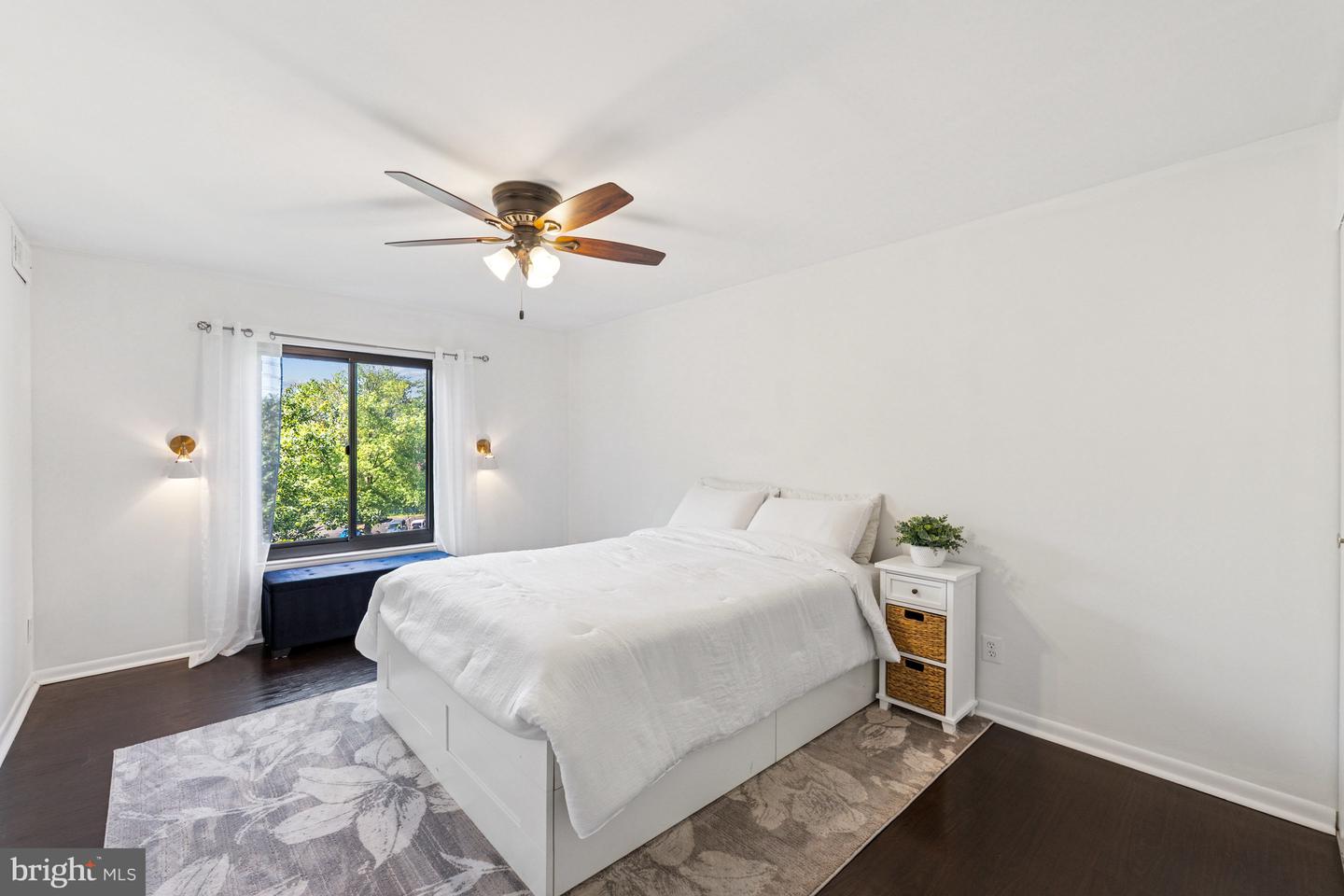 3100 S MANCHESTER ST #520, FALLS CHURCH, Virginia 22044, 1 Bedroom Bedrooms, ,1 BathroomBathrooms,Residential,For sale,3100 S MANCHESTER ST #520,VAFX2245144 MLS # VAFX2245144