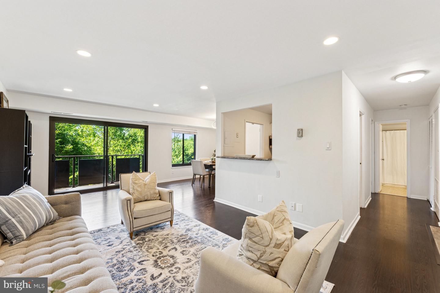 3100 S MANCHESTER ST #520, FALLS CHURCH, Virginia 22044, 1 Bedroom Bedrooms, ,1 BathroomBathrooms,Residential,For sale,3100 S MANCHESTER ST #520,VAFX2245144 MLS # VAFX2245144