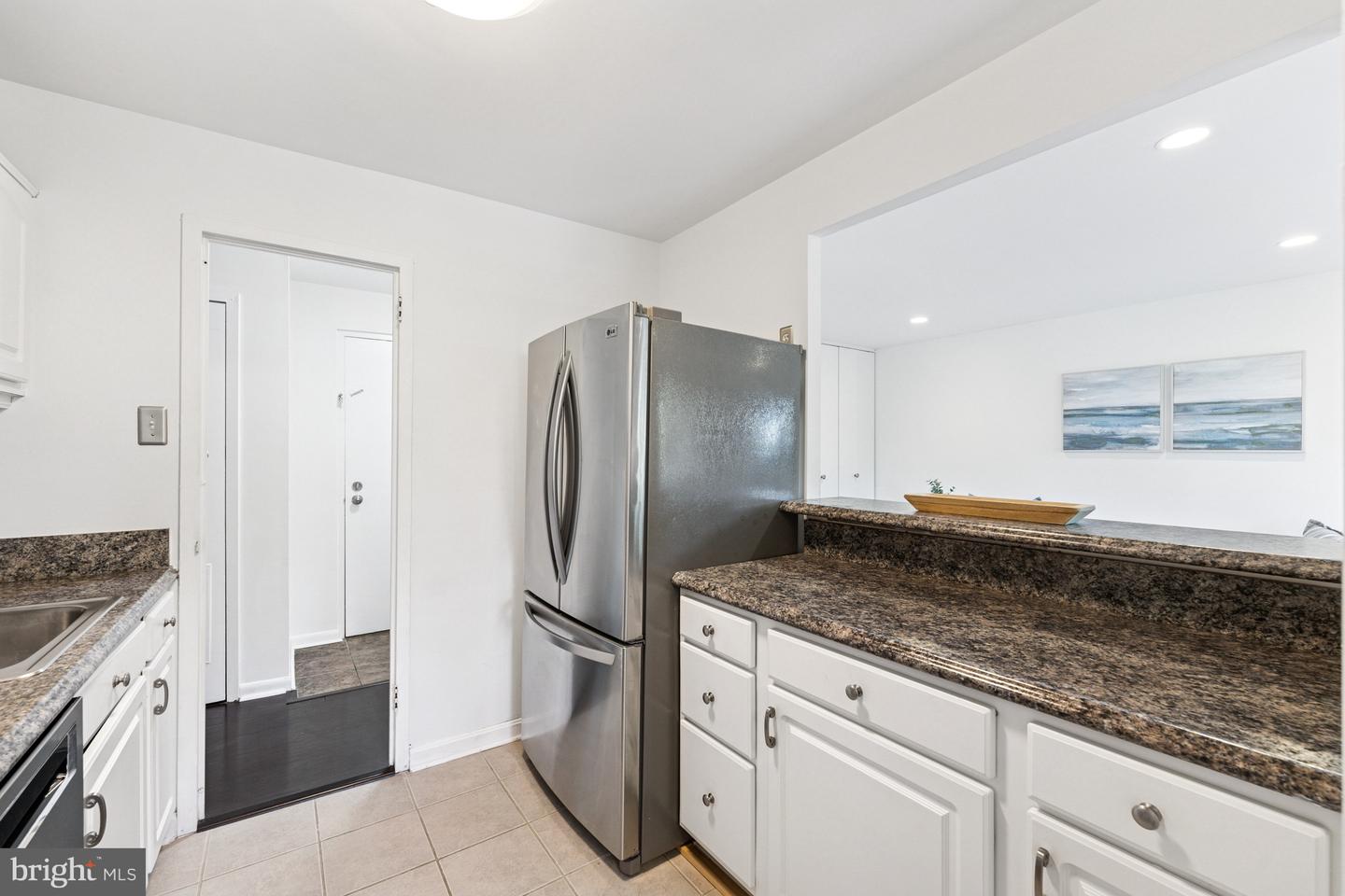 3100 S MANCHESTER ST #520, FALLS CHURCH, Virginia 22044, 1 Bedroom Bedrooms, ,1 BathroomBathrooms,Residential,For sale,3100 S MANCHESTER ST #520,VAFX2245144 MLS # VAFX2245144
