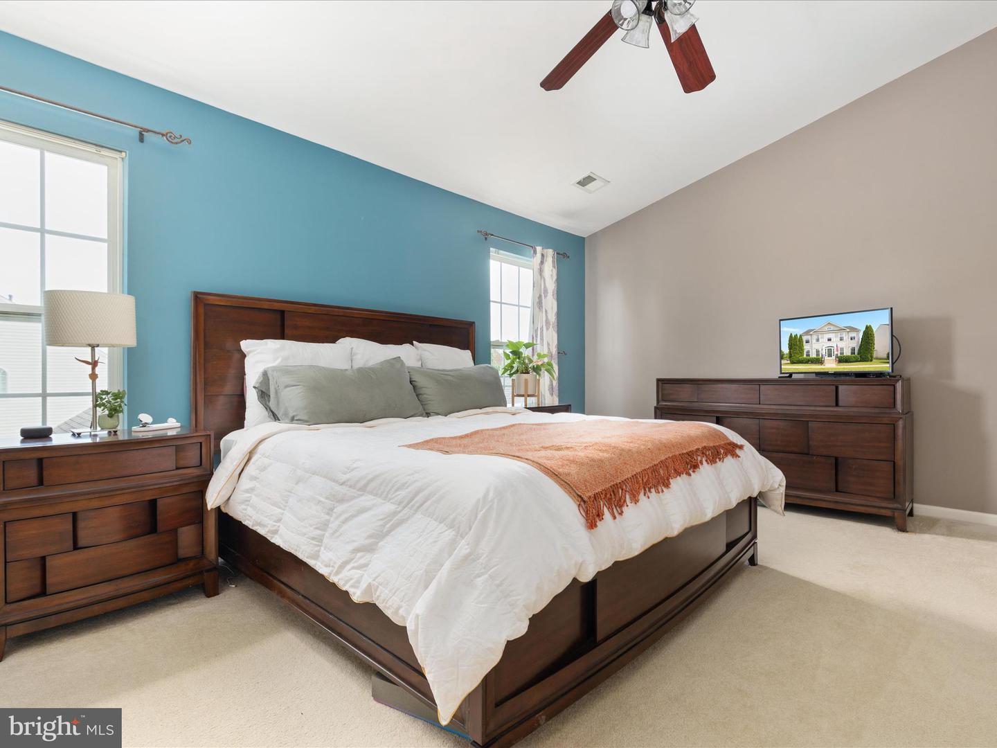 6040 GAYLEBURG PL, GAINESVILLE, Virginia 20155, 3 Bedrooms Bedrooms, 19 Rooms Rooms,3 BathroomsBathrooms,Residential,For sale,6040 GAYLEBURG PL,VAPW2096210 MLS # VAPW2096210