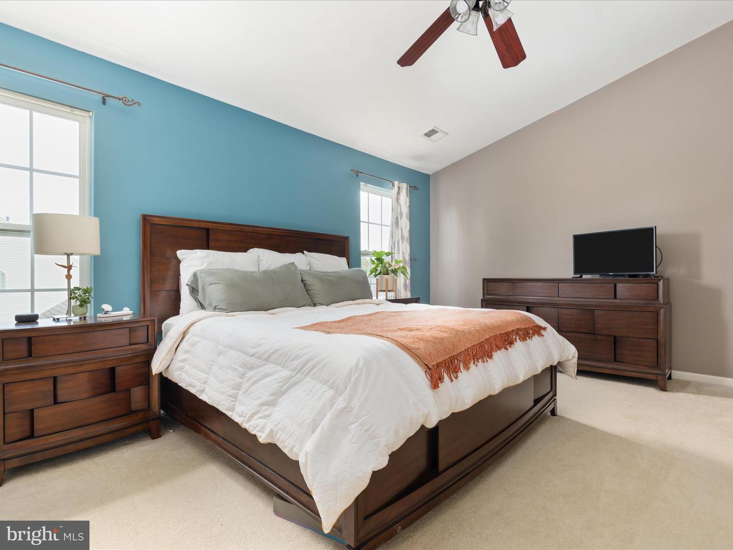 6040 GAYLEBURG PL, GAINESVILLE, Virginia 20155, 3 Bedrooms Bedrooms, 19 Rooms Rooms,3 BathroomsBathrooms,Residential,For sale,6040 GAYLEBURG PL,VAPW2096210 MLS # VAPW2096210
