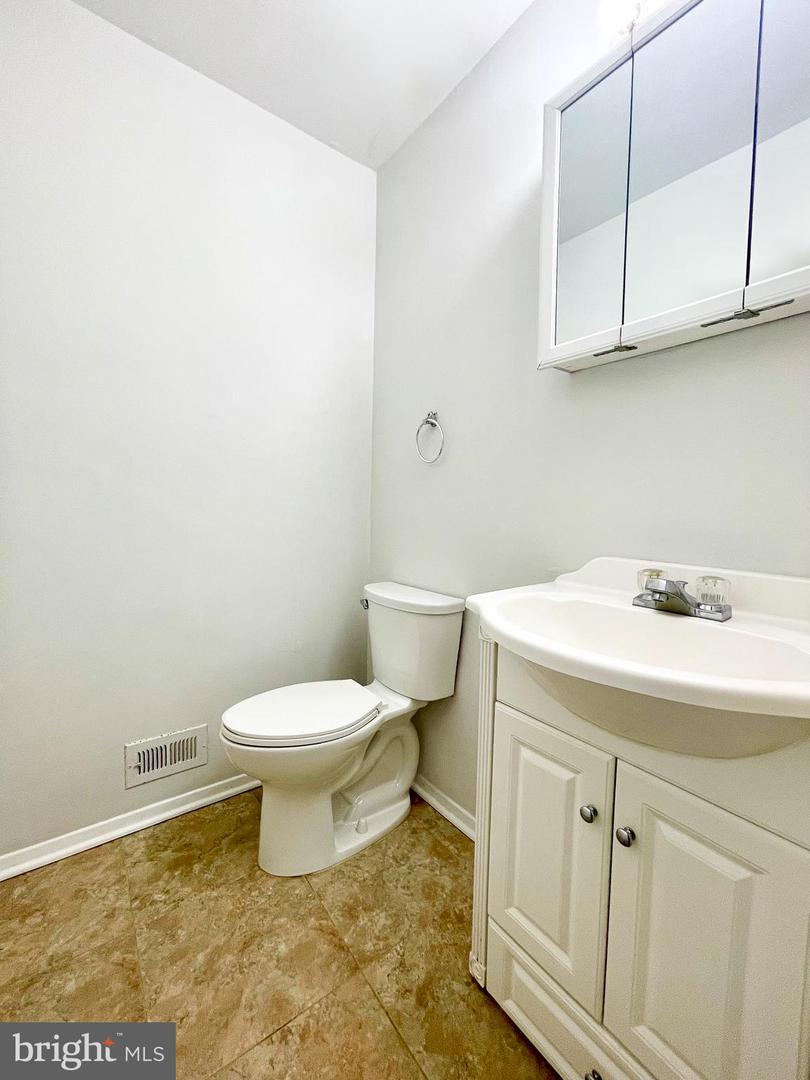 14814 EMBERDALE DR, WOODBRIDGE, Virginia 22193, 3 Bedrooms Bedrooms, ,1 BathroomBathrooms,Residential,For sale,14814 EMBERDALE DR,VAPW2096228 MLS # VAPW2096228