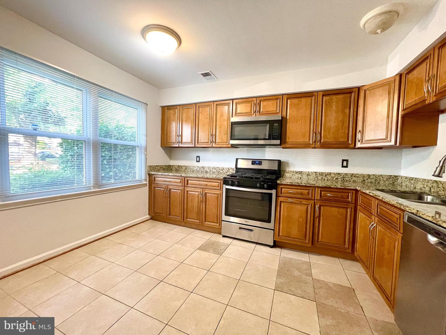 14814 EMBERDALE DR, WOODBRIDGE, Virginia 22193, 3 Bedrooms Bedrooms, ,1 BathroomBathrooms,Residential,For sale,14814 EMBERDALE DR,VAPW2096228 MLS # VAPW2096228
