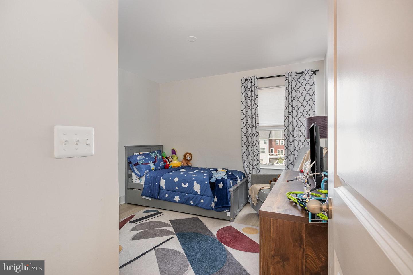1486 MEADOWLARK GLEN RD, DUMFRIES, Virginia 22026, 4 Bedrooms Bedrooms, ,3 BathroomsBathrooms,Residential,For sale,1486 MEADOWLARK GLEN RD,VAPW2096250 MLS # VAPW2096250