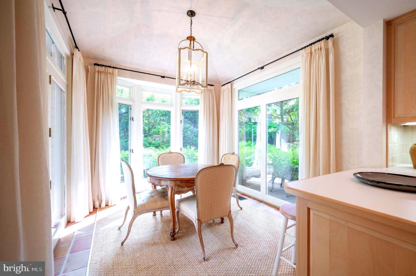 6501 MENLO RD, MCLEAN, Virginia 22101, 4 Bedrooms Bedrooms, ,3 BathroomsBathrooms,Residential,For sale,6501 MENLO RD,VAFX2245526 MLS # VAFX2245526