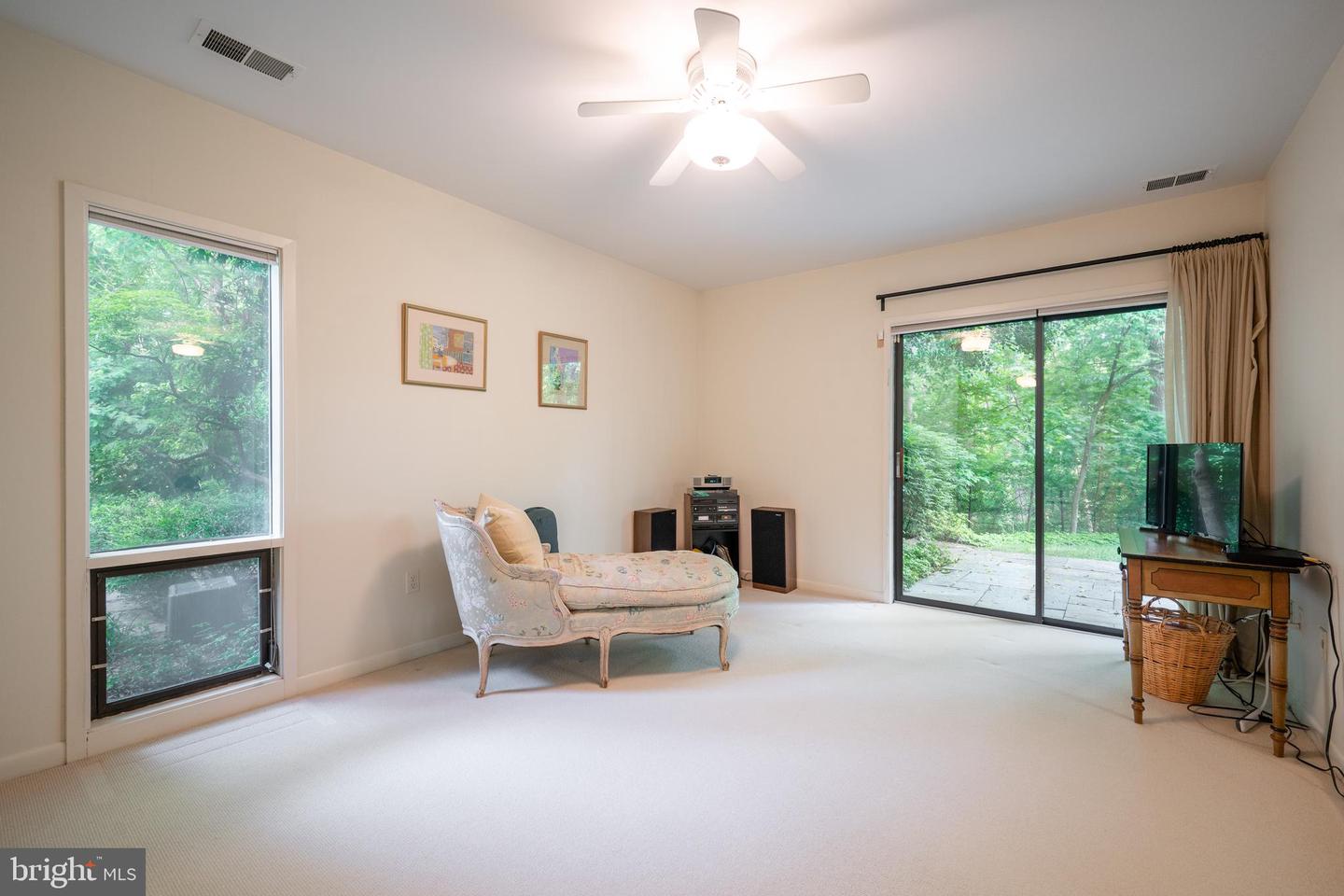 6501 MENLO RD, MCLEAN, Virginia 22101, 4 Bedrooms Bedrooms, ,3 BathroomsBathrooms,Residential,For sale,6501 MENLO RD,VAFX2245526 MLS # VAFX2245526
