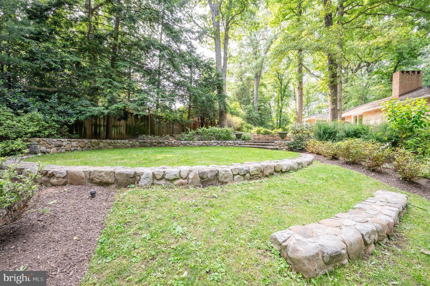 6501 MENLO RD, MCLEAN, Virginia 22101, 4 Bedrooms Bedrooms, ,3 BathroomsBathrooms,Residential,For sale,6501 MENLO RD,VAFX2245526 MLS # VAFX2245526
