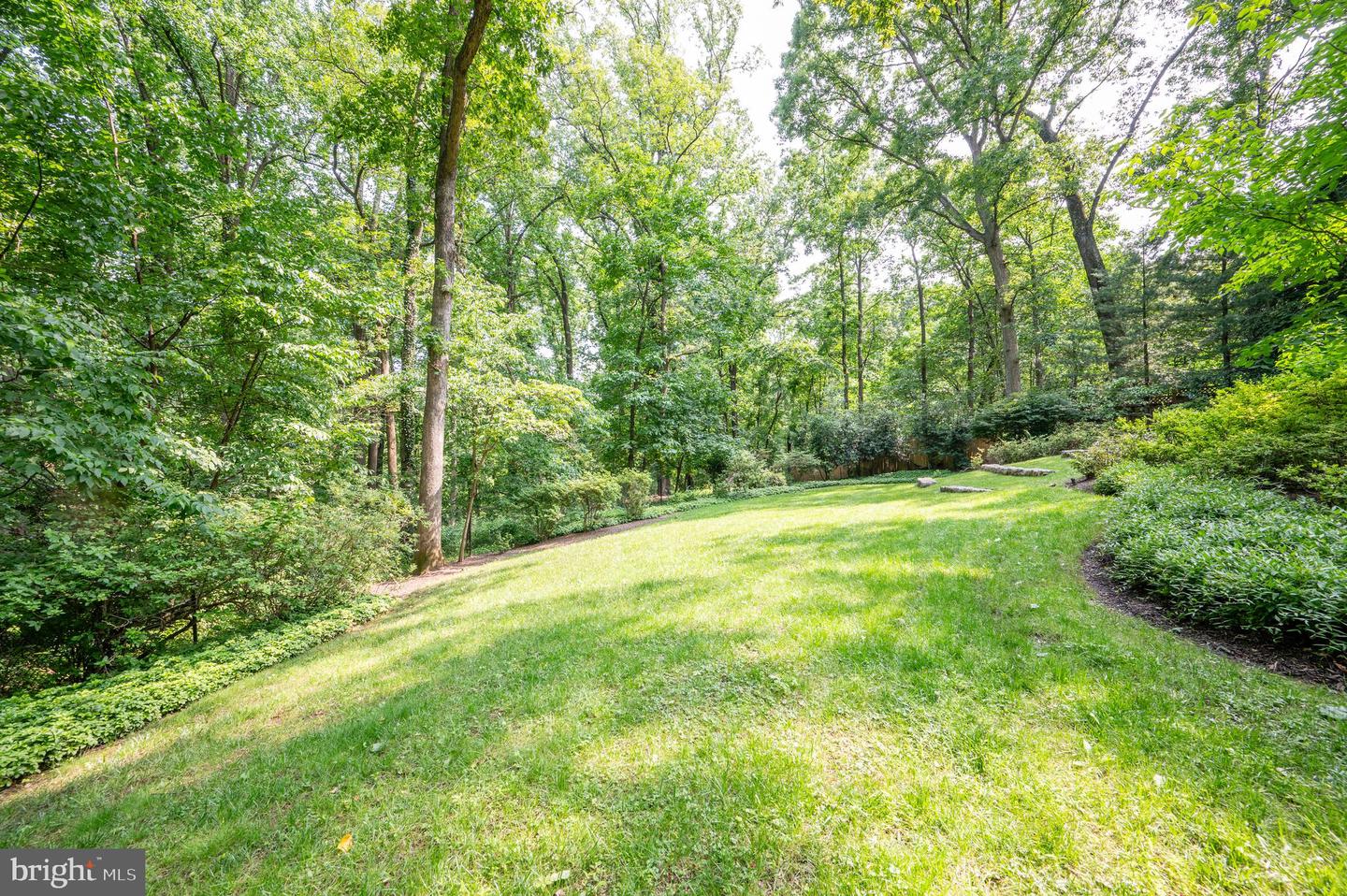 6501 MENLO RD, MCLEAN, Virginia 22101, 4 Bedrooms Bedrooms, ,3 BathroomsBathrooms,Residential,For sale,6501 MENLO RD,VAFX2245526 MLS # VAFX2245526