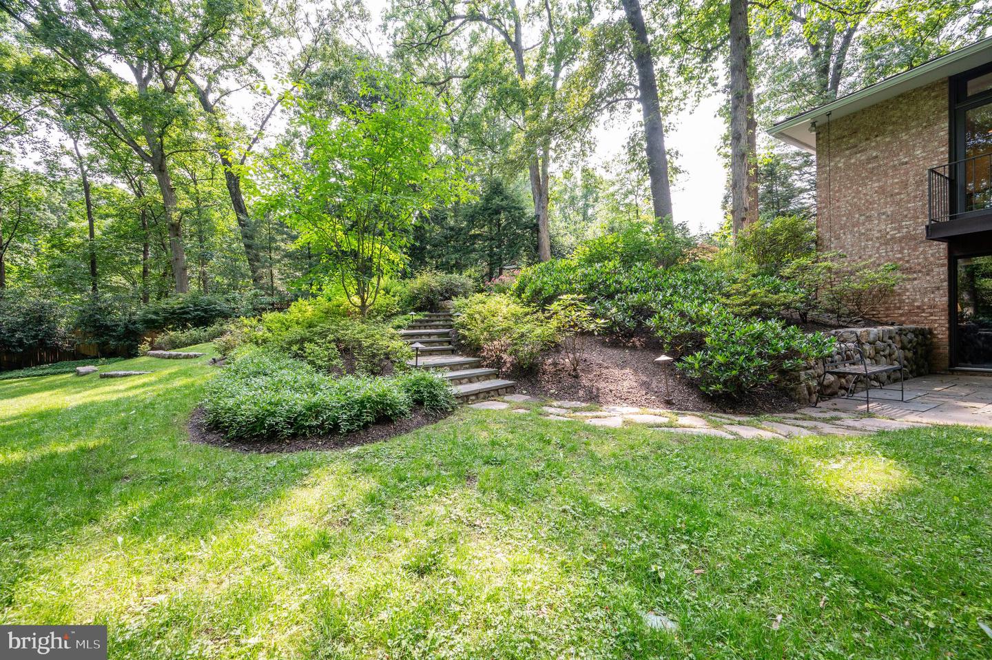 6501 MENLO RD, MCLEAN, Virginia 22101, 4 Bedrooms Bedrooms, ,3 BathroomsBathrooms,Residential,For sale,6501 MENLO RD,VAFX2245526 MLS # VAFX2245526