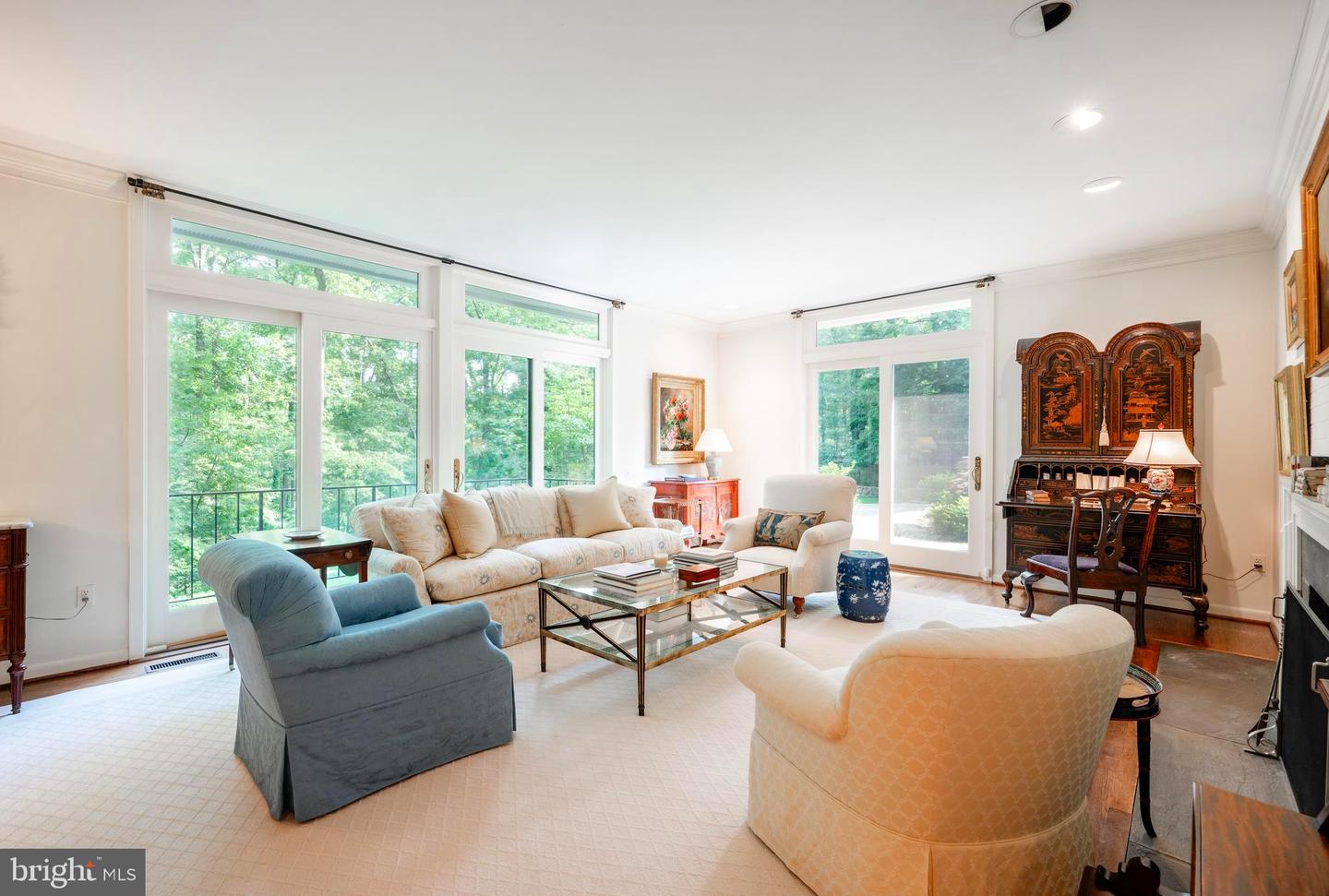 6501 MENLO RD, MCLEAN, Virginia 22101, 4 Bedrooms Bedrooms, ,3 BathroomsBathrooms,Residential,For sale,6501 MENLO RD,VAFX2245526 MLS # VAFX2245526