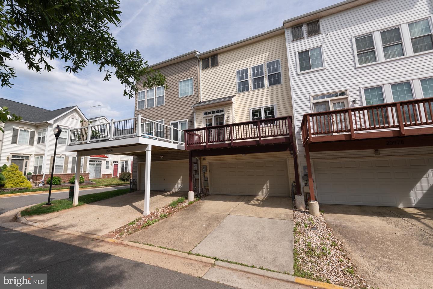 20976 KITTANNING LN, ASHBURN, Virginia 20147, 4 Bedrooms Bedrooms, ,2 BathroomsBathrooms,Residential,For sale,20976 KITTANNING LN,VALO2098820 MLS # VALO2098820