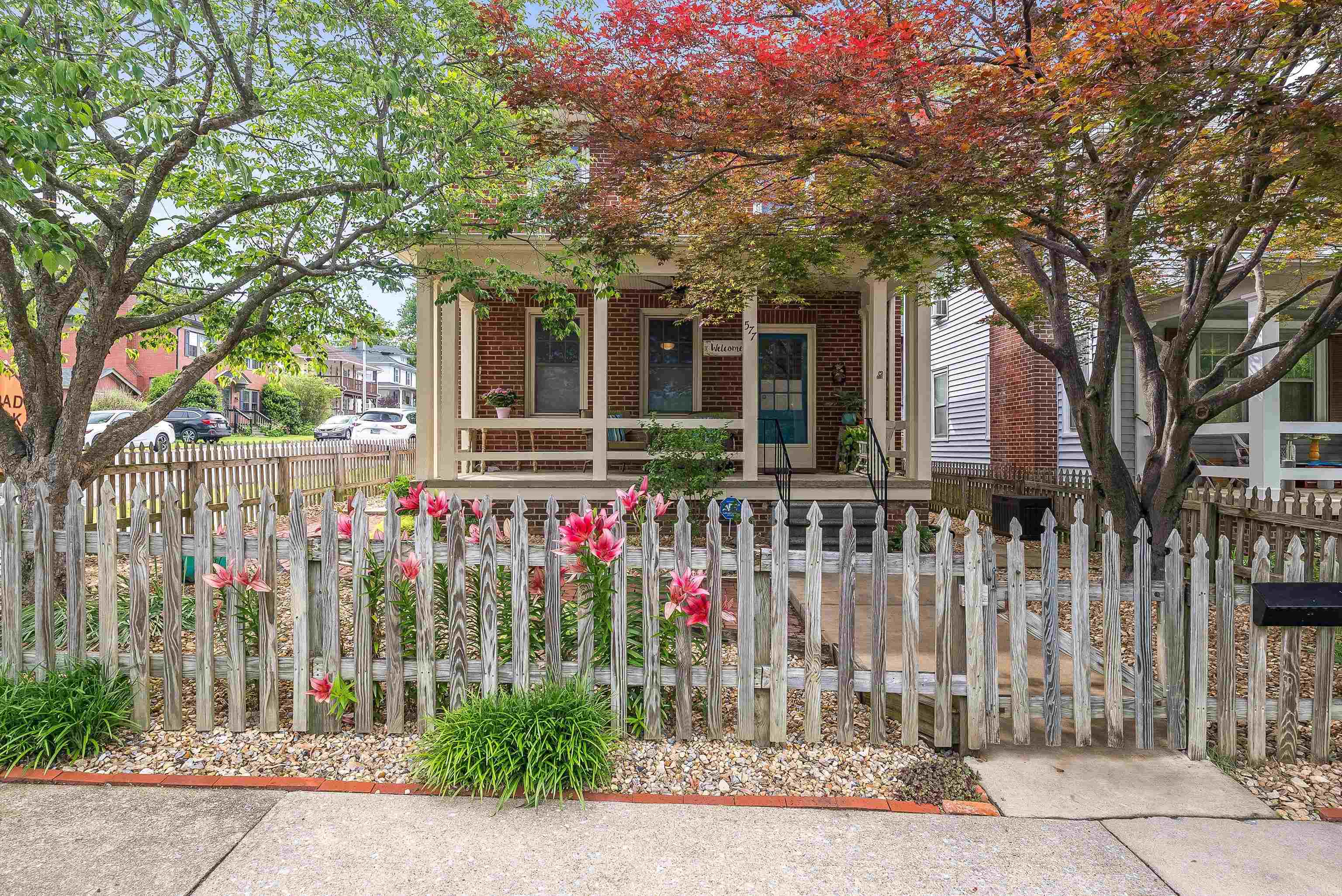 577 CHESTNUT AVE, WAYNESBORO, Virginia 22980, 3 Bedrooms Bedrooms, ,2 BathroomsBathrooms,Residential,577 CHESTNUT AVE,665439 MLS # 665439