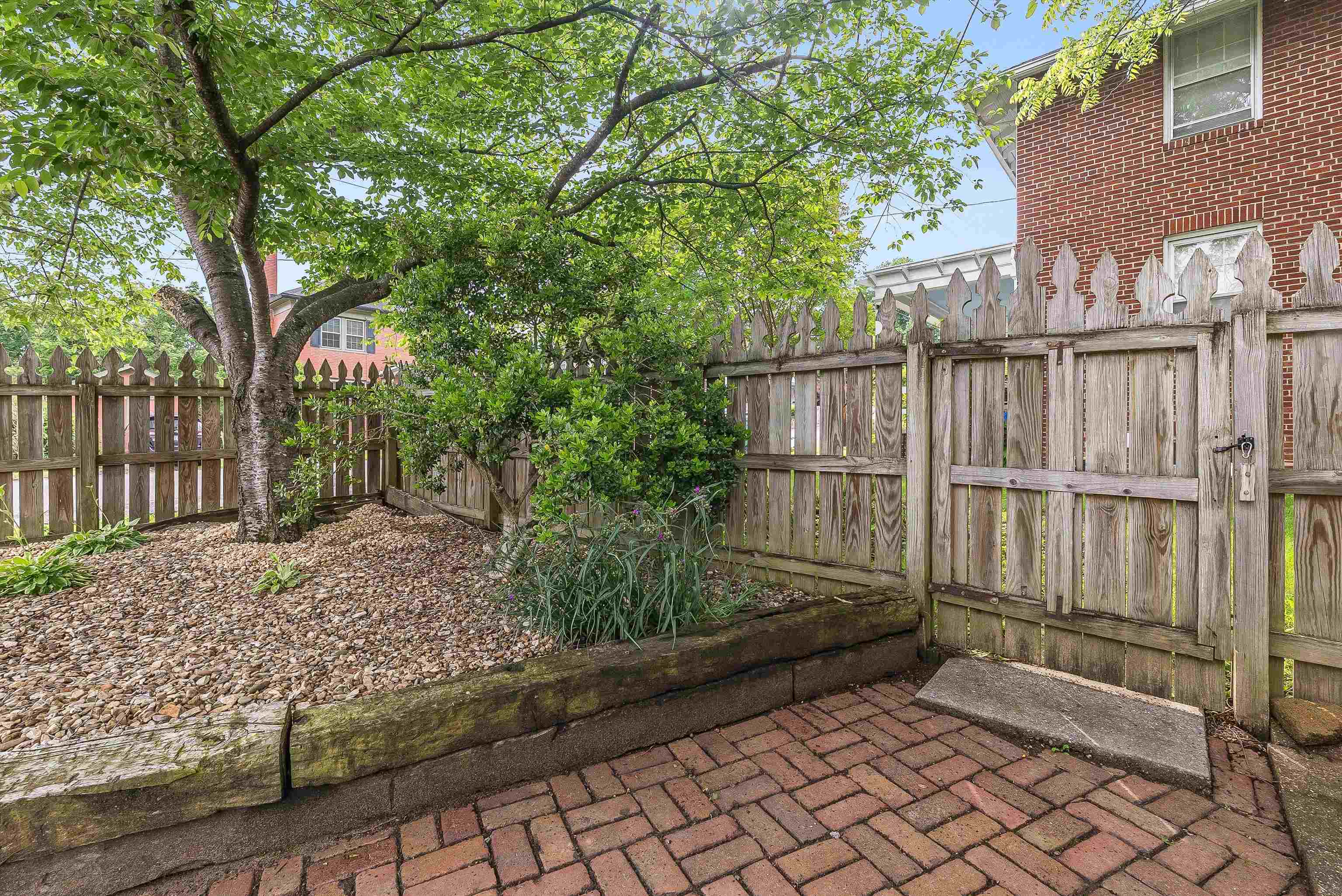 577 CHESTNUT AVE, WAYNESBORO, Virginia 22980, 3 Bedrooms Bedrooms, ,2 BathroomsBathrooms,Residential,577 CHESTNUT AVE,665439 MLS # 665439