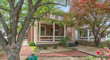 577 CHESTNUT AVE, WAYNESBORO, Virginia 22980, 3 Bedrooms Bedrooms, ,2 BathroomsBathrooms,Residential,577 CHESTNUT AVE,665439 MLS # 665439